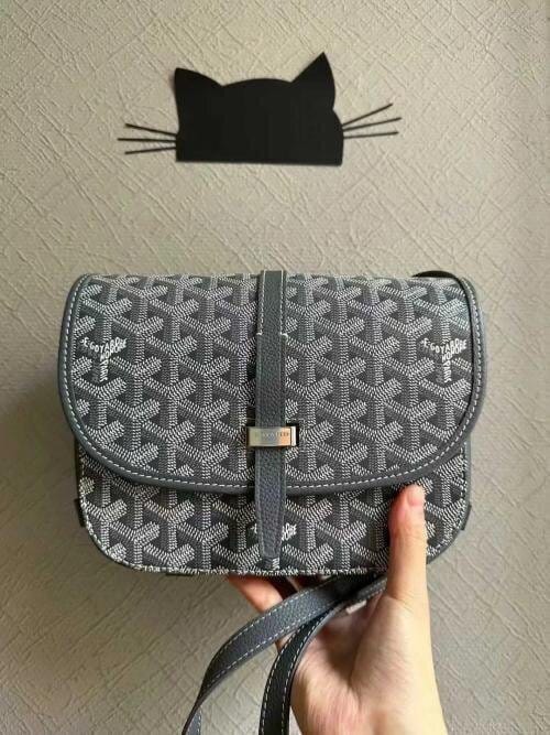 Customer photo review of Valmont Crossbody