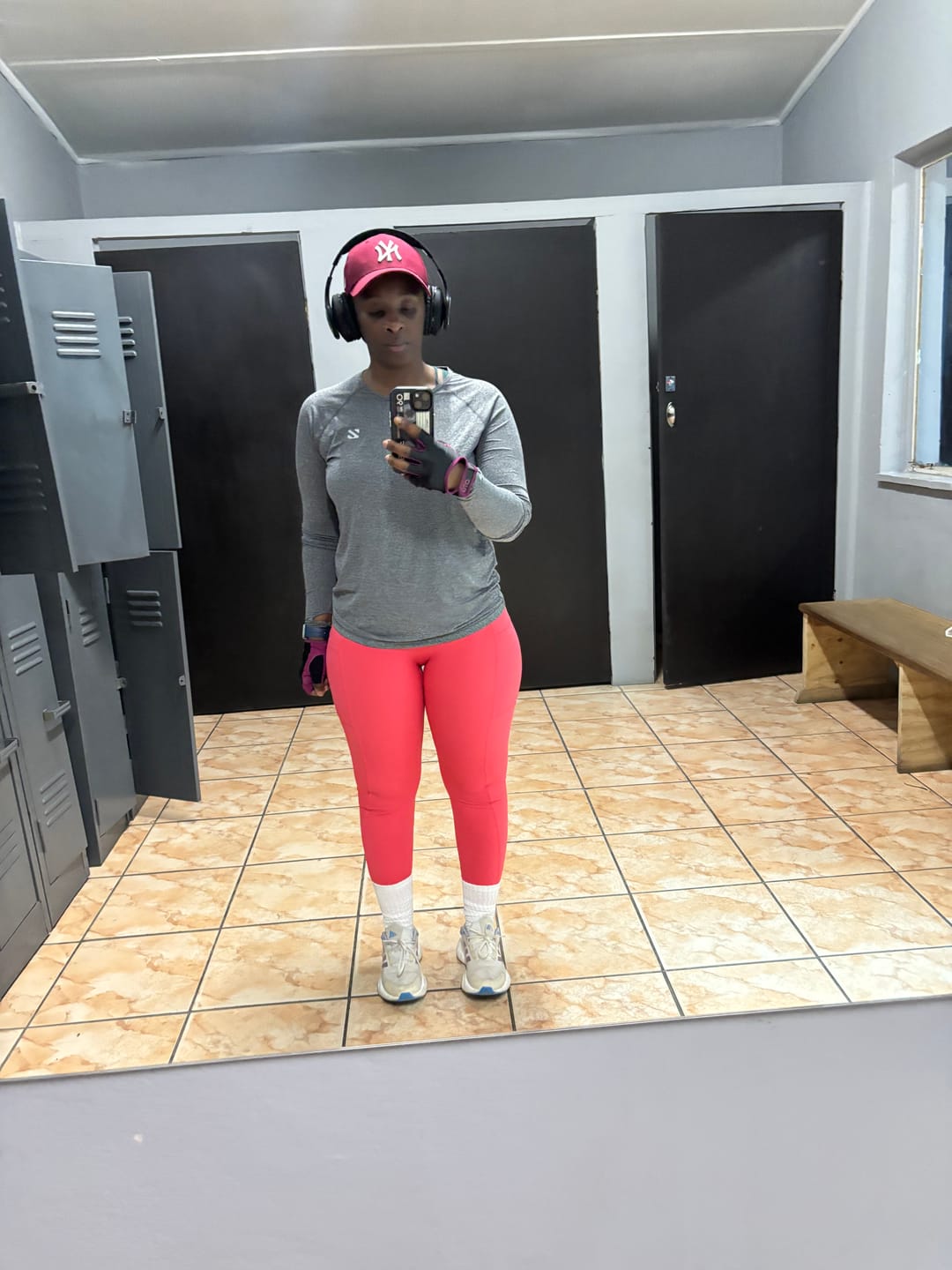 Customer photo review of Twist Waist Sculpting Leggings with Pockets