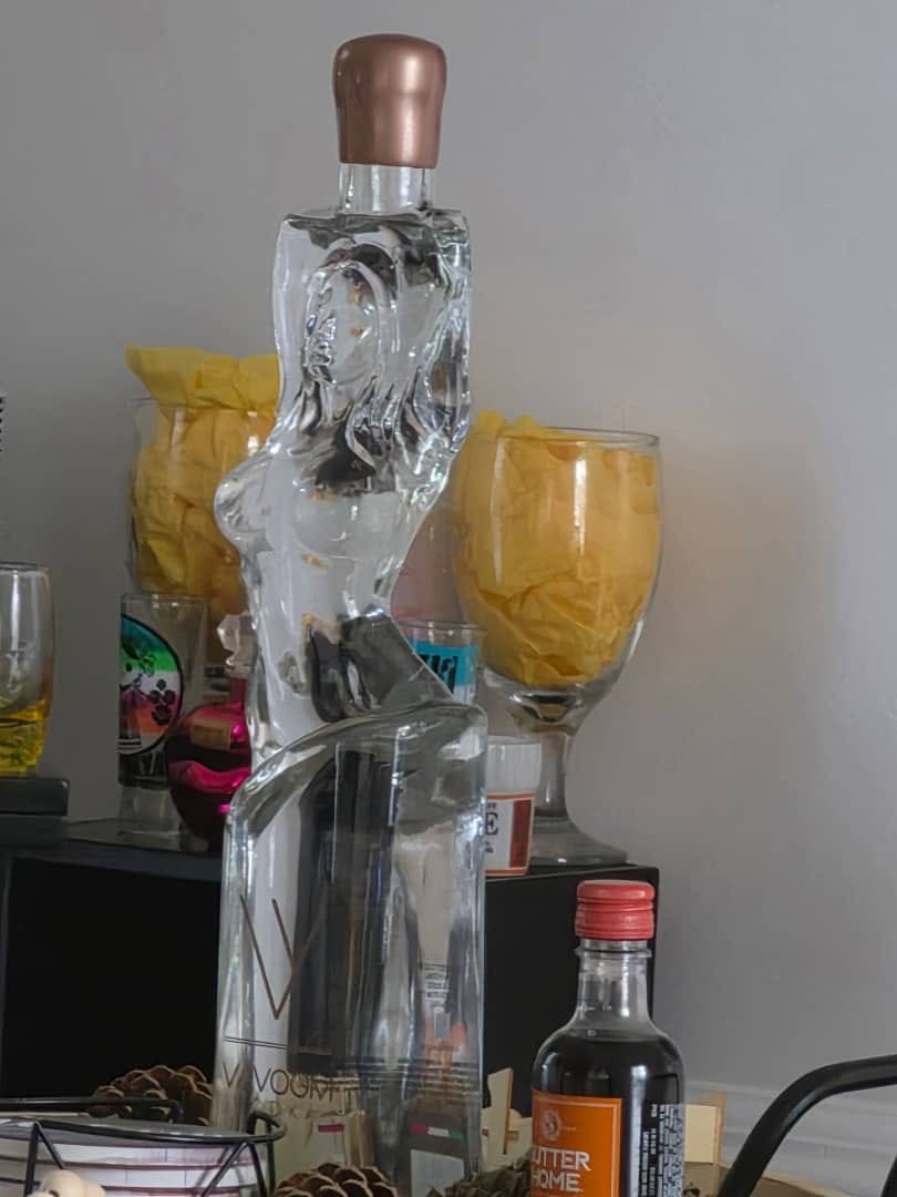 Customer photo review of Vavoom Vodka™ Bundle | Luxury Italian Gift Set for Gifting, Weddings & Display