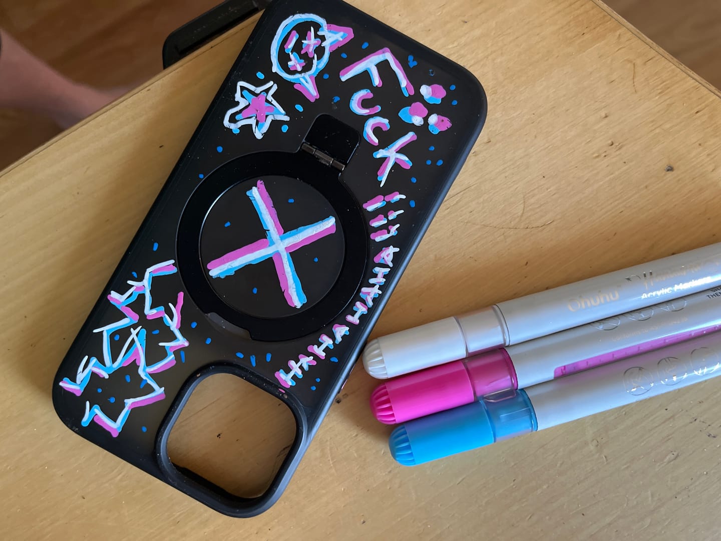 Customer photo review of Ohuhu Acrylic Paint Markers Refillable 36 Colors – Hanauma