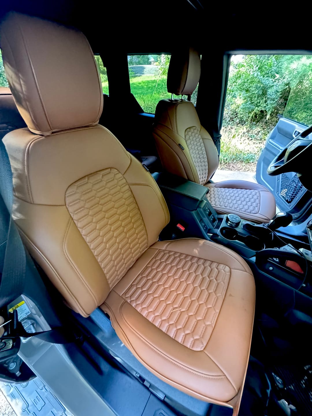 Customer photo review of 2021+ Ford Bronco 4 Door Custom Leather Seat Covers