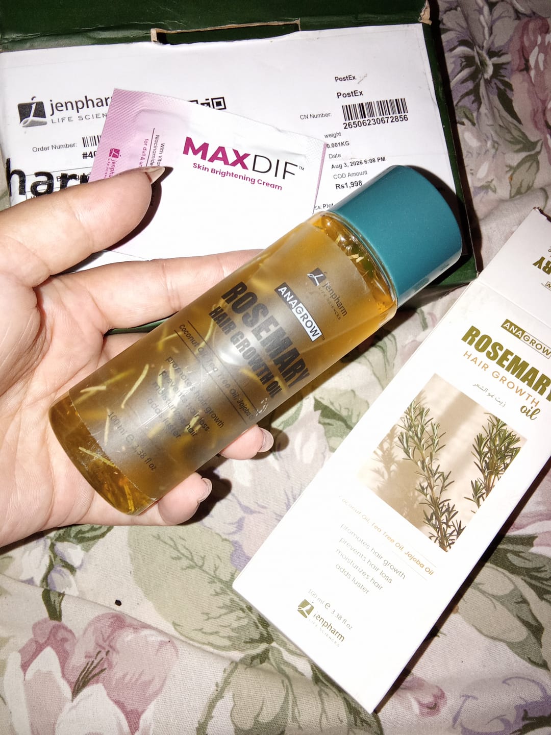 Customer photo review of Anagrow Rosemary Hair Oil