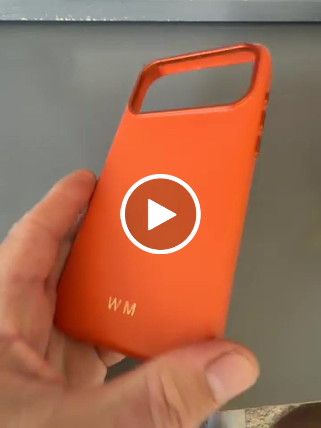 Customer video review of iPhone 17 Pro Max Leather Case - MagSafe - Solar Orange