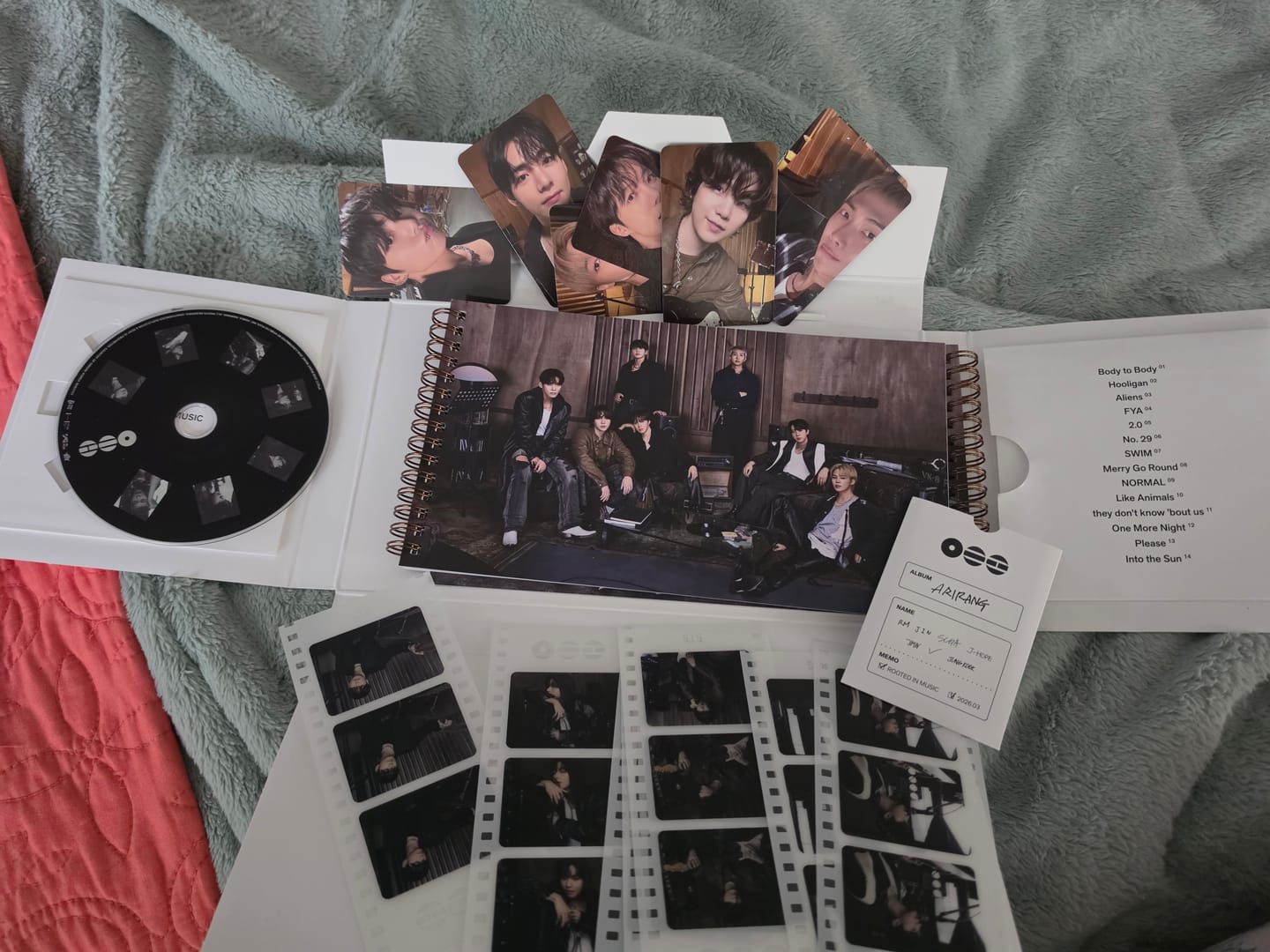Customer photo review of BTS - ARIRANG 5TH ALBUM STANDARD SET