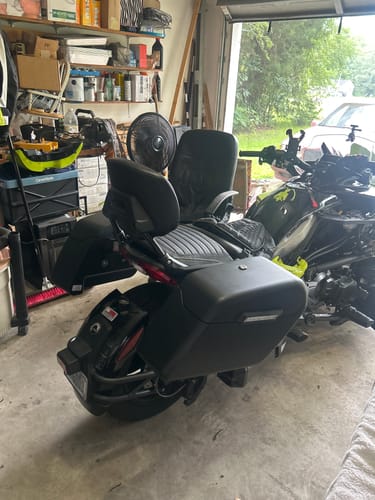 Customer photo review of 42L - Baldur Extra Large CAN AM Spyder F3-S Matte Motorcycle Hard Saddlebags