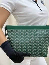 Customer photo review of Luméra Pouch