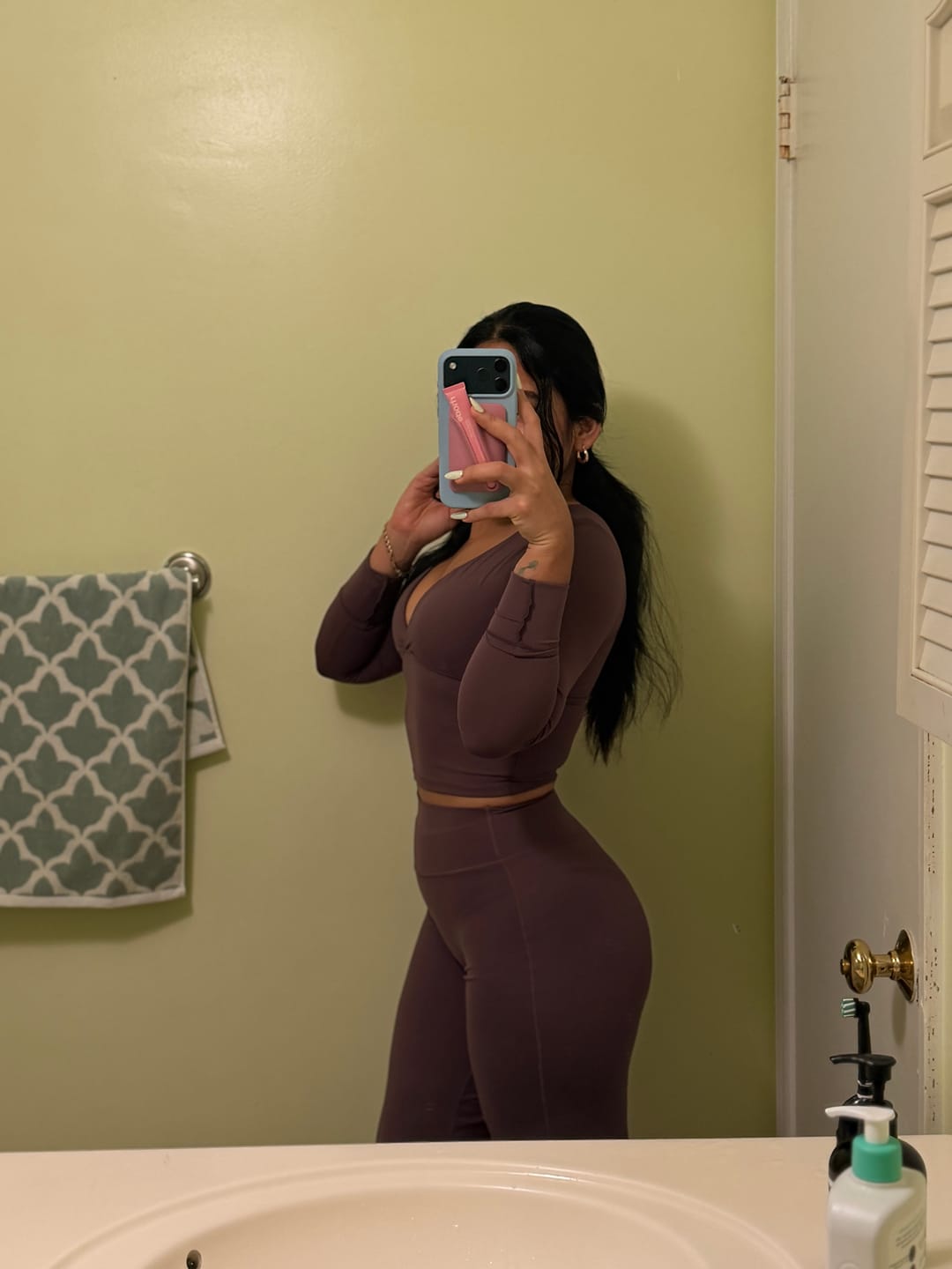 Customer photo review of The Swoon Long Sleeve Crop top Flared Leggings 2-Piece Set