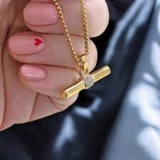 Customer photo review of Bar diamanté necklace