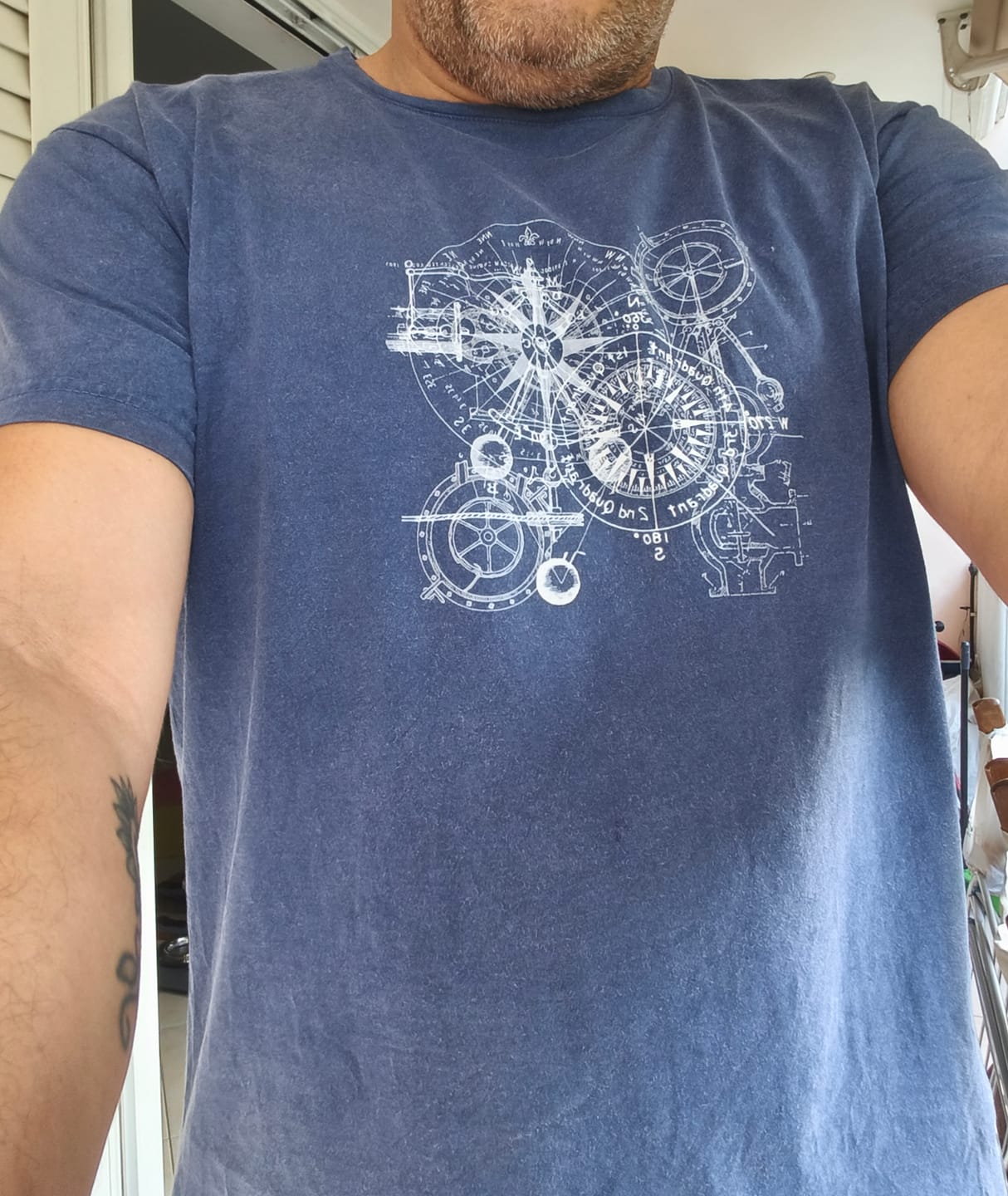 Customer photo review of Compass Vintage - Stonewashed T-Shirts