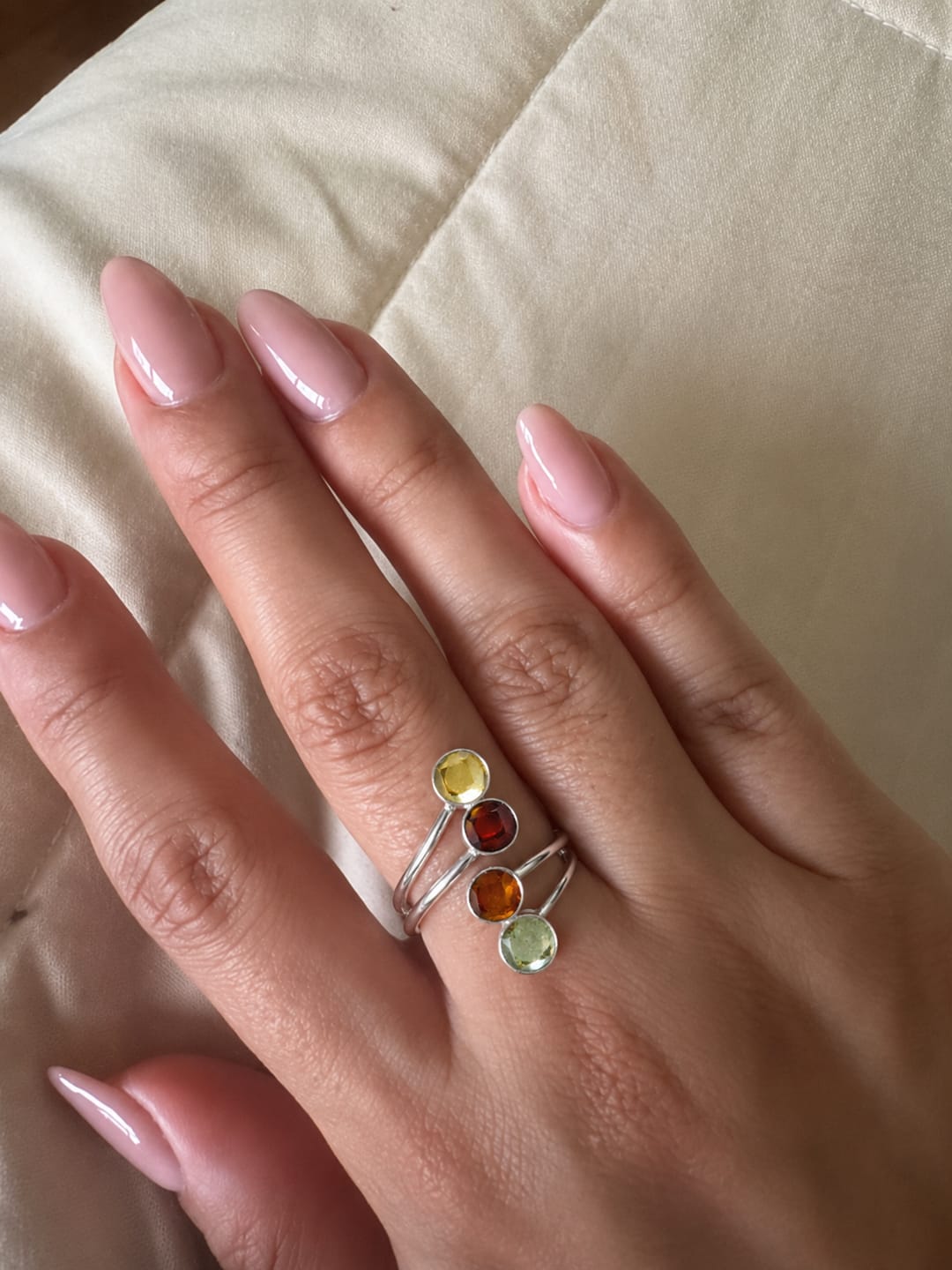 Customer photo review of Anillo Ísland