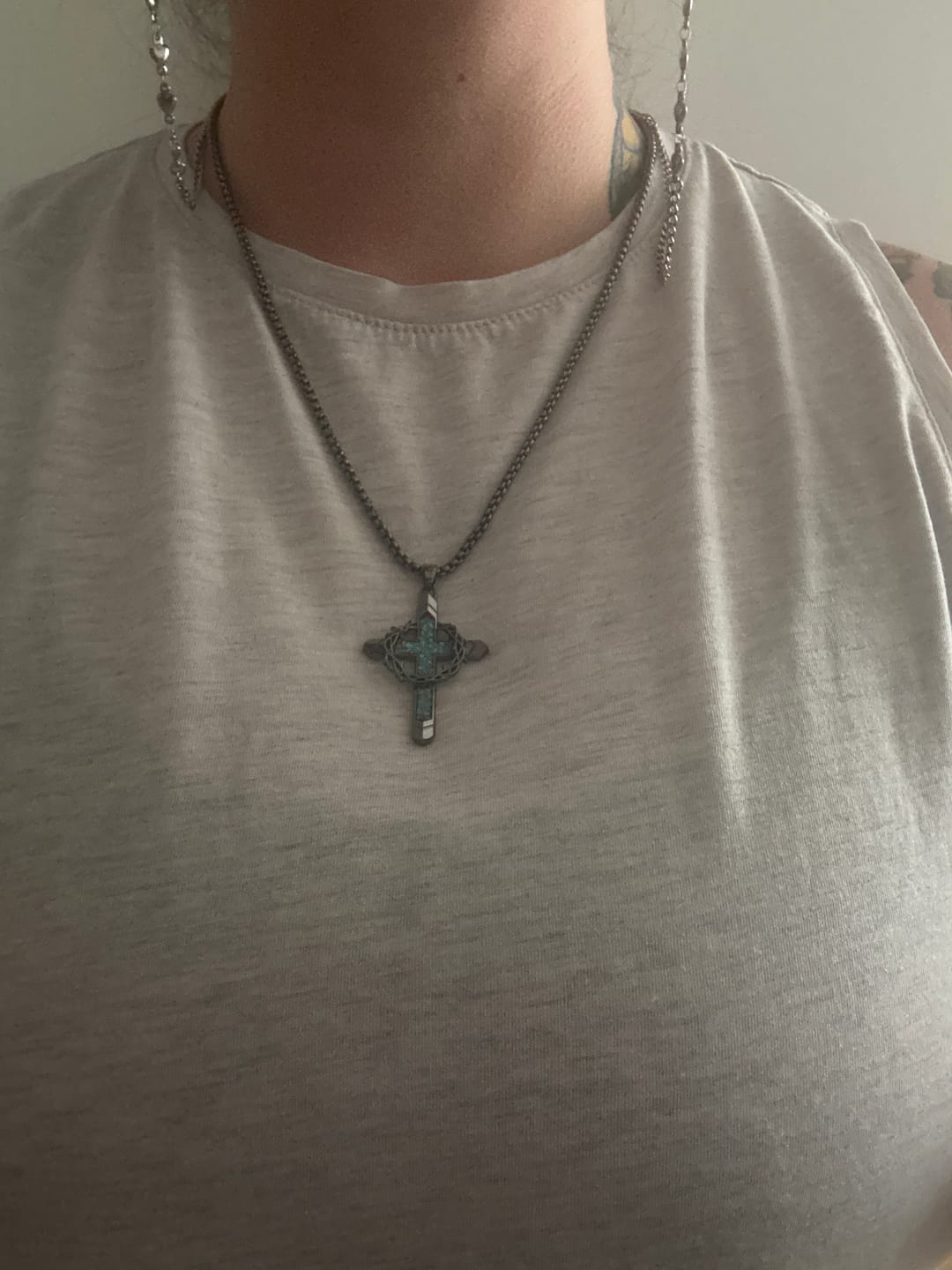 Customer photo review of FREE Today: Thorn-Wrapped Inlaid Cross Pendant Necklace: A Symbol of Christ’s Sacrificial Love