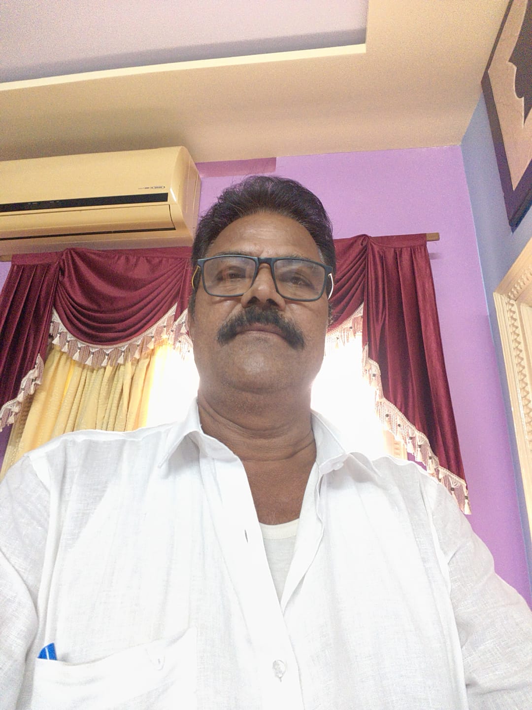 Customer photo review of Linen Rise - 100% Formal White Shirt For Men | Uathayam