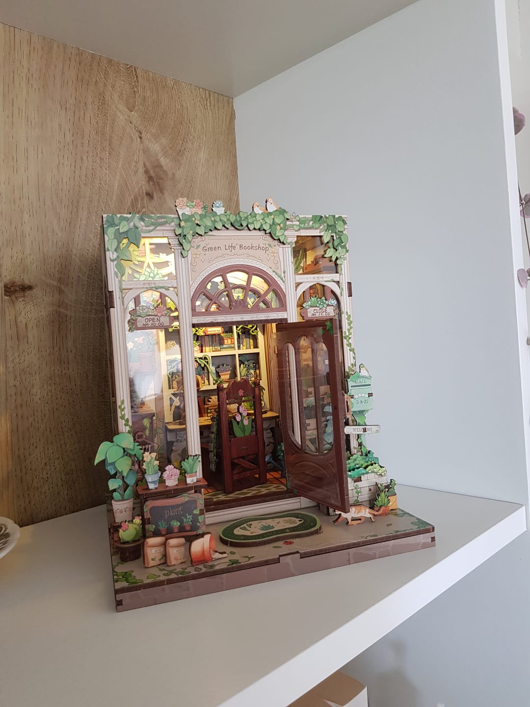 Customer photo review of Book Nook - Librairie La Vie Verte