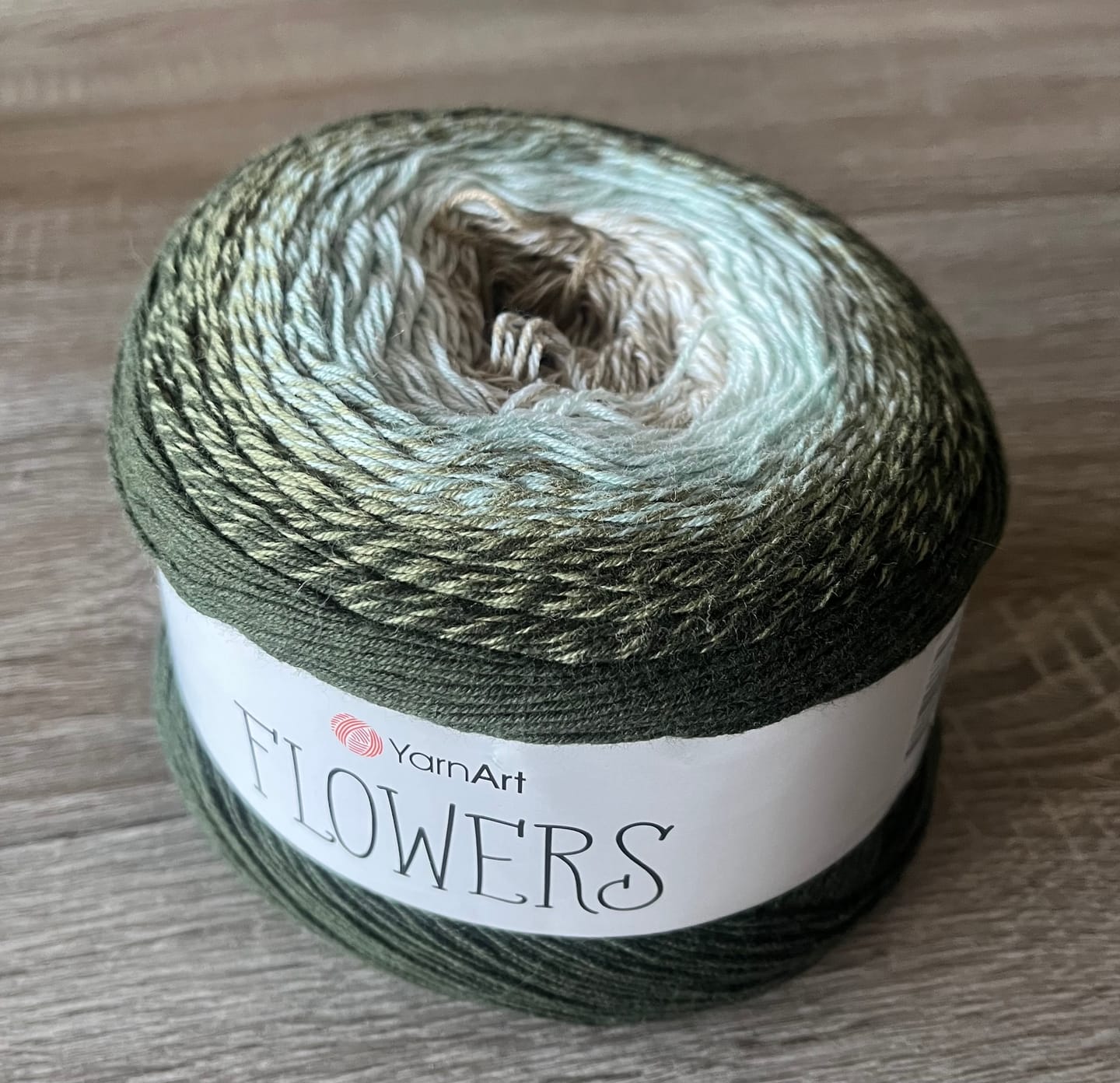 Customer photo review of YarnArt Flowers