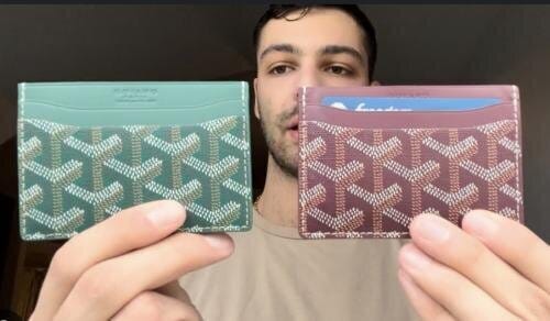 Customer photo review of Élan Slim Wallet