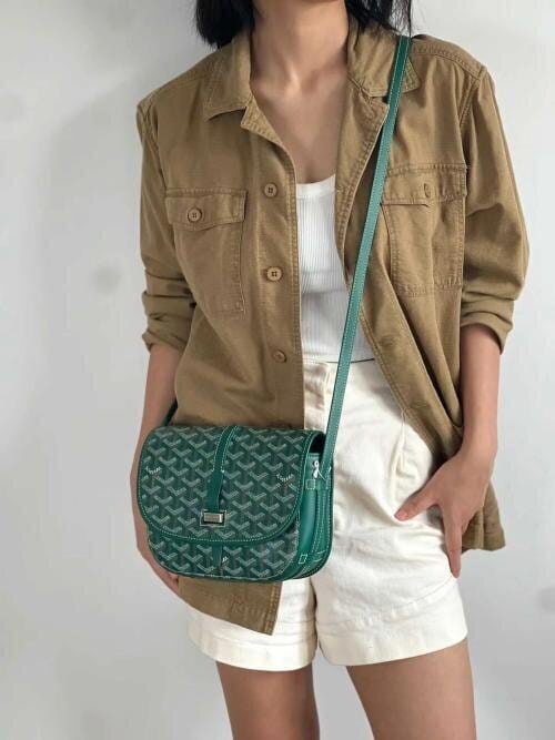 Customer photo review of Valmont Crossbody