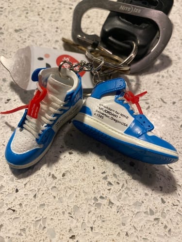 Customer photo review of Off-White Collection | Mini Sneakers Keychain