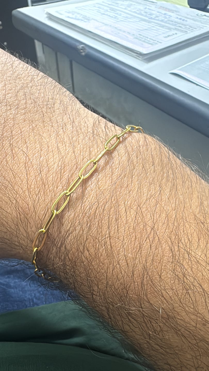 Customer photo review of Paperclip Bracelet