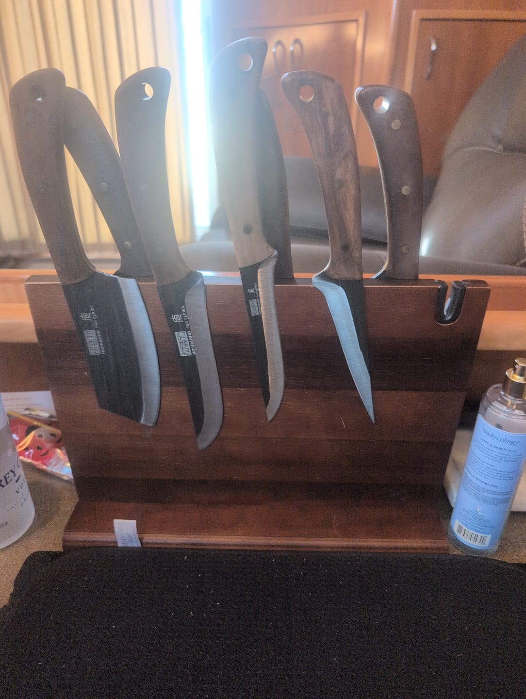 Customer photo review of 9-Piece Hand Forged Butcher Knife Set with Magnetic Block