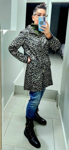 Customer photo review of The Cape Leopard