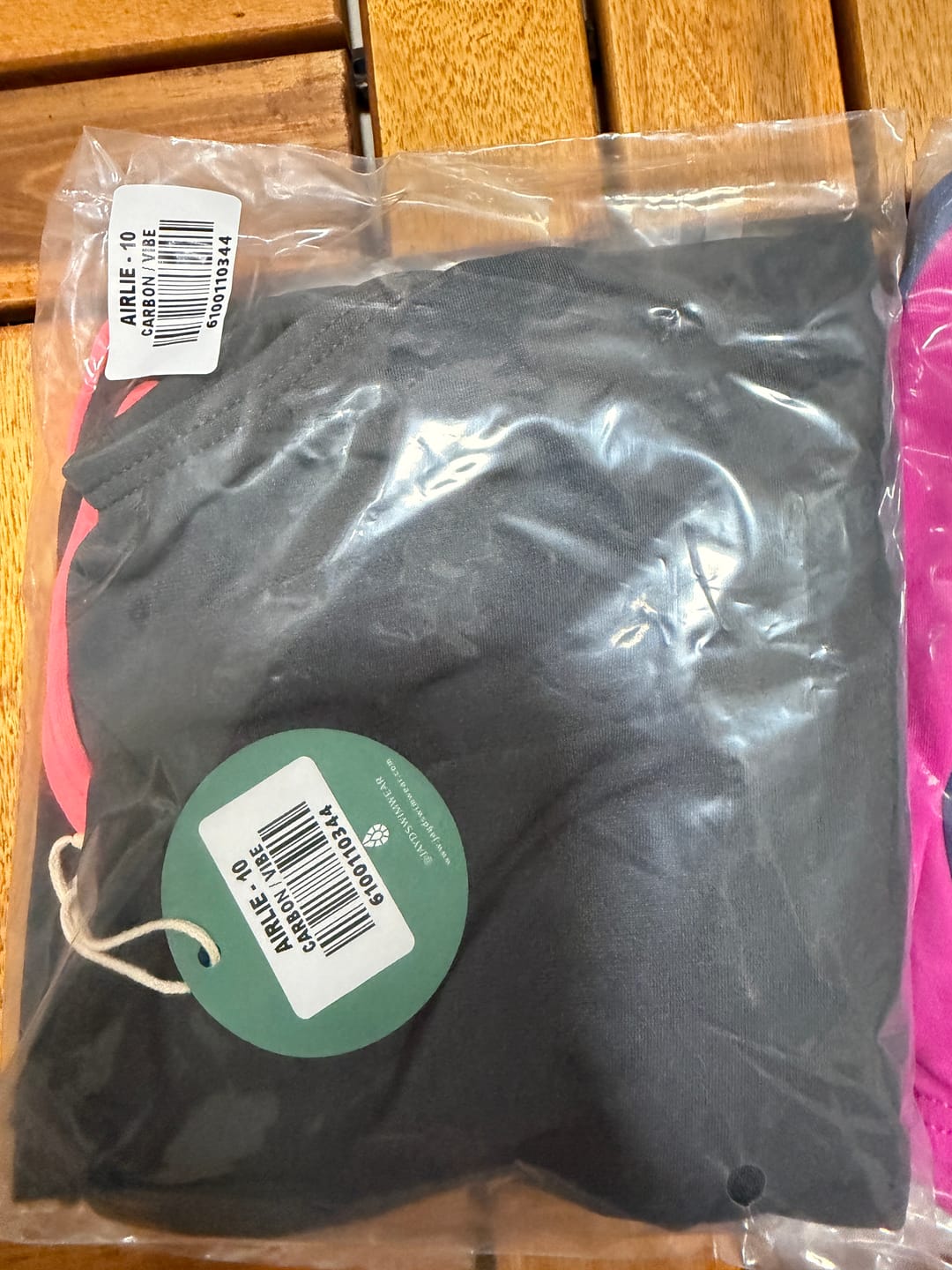 Customer photo review of PRE-ORDER || AIRLIE ONE PIECE - Carbon | Vibe