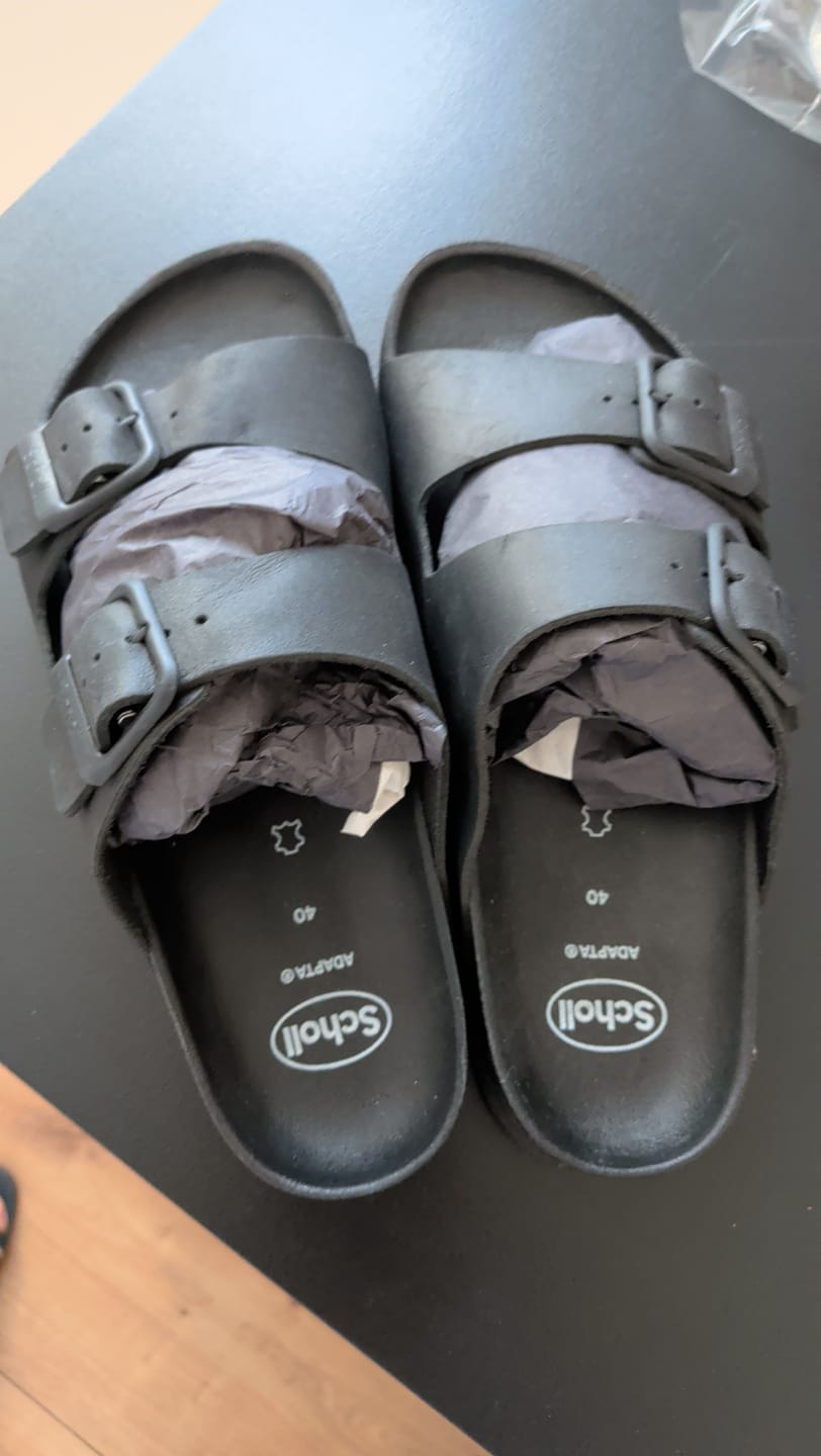 Customer photo review of SANDALI OLIVER IN PELLE INGRASSATA NERO