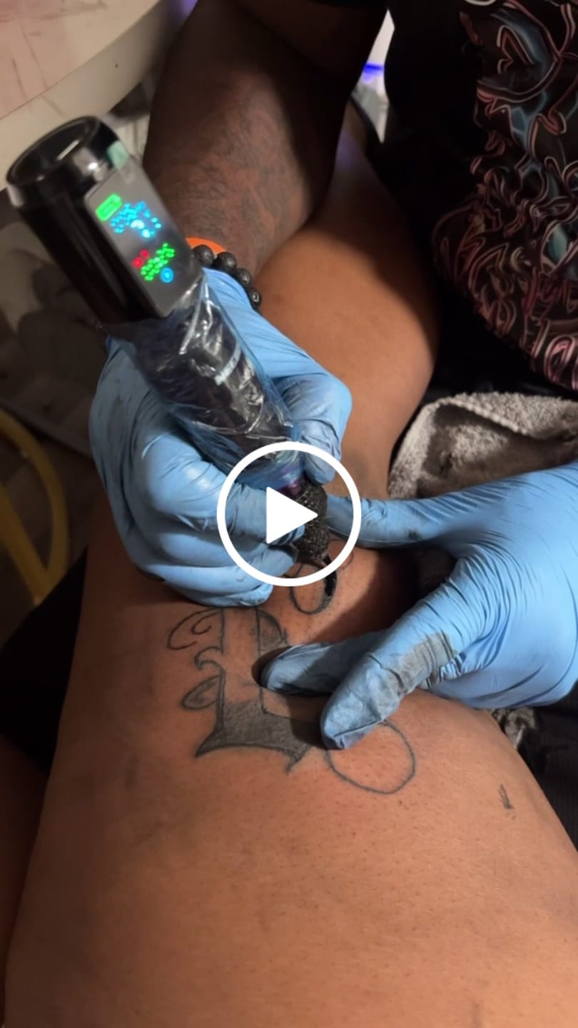 Customer video review of Tattoo Kit - Neebol Wireless Tattoo Gun Kit for Beginner A10 & 67M