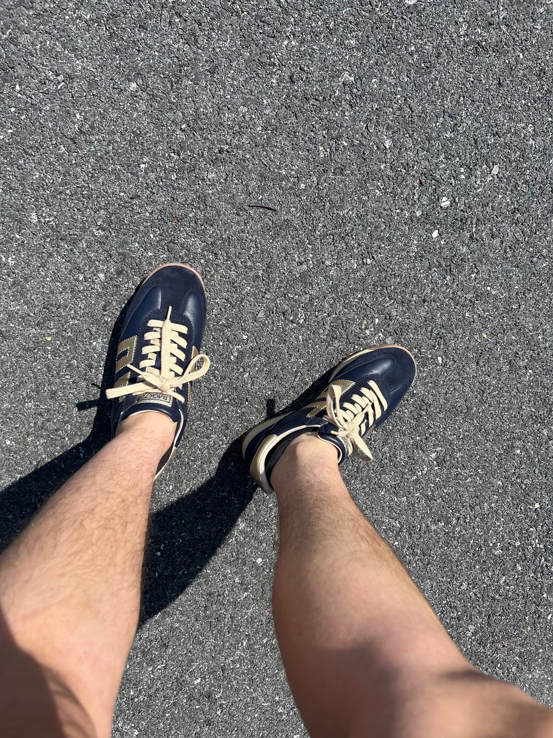 Customer photo review of Jogger N by Back 70 Navy/Gold
