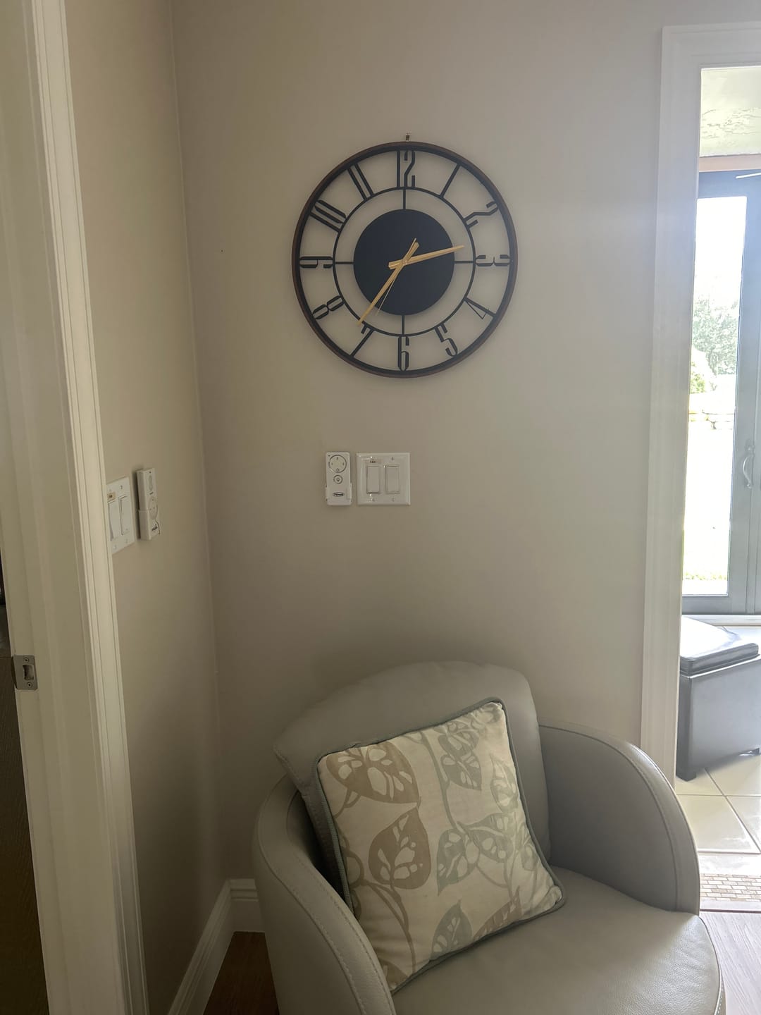 Customer photo review of METAL WALL CLOCK with Wooden Corners