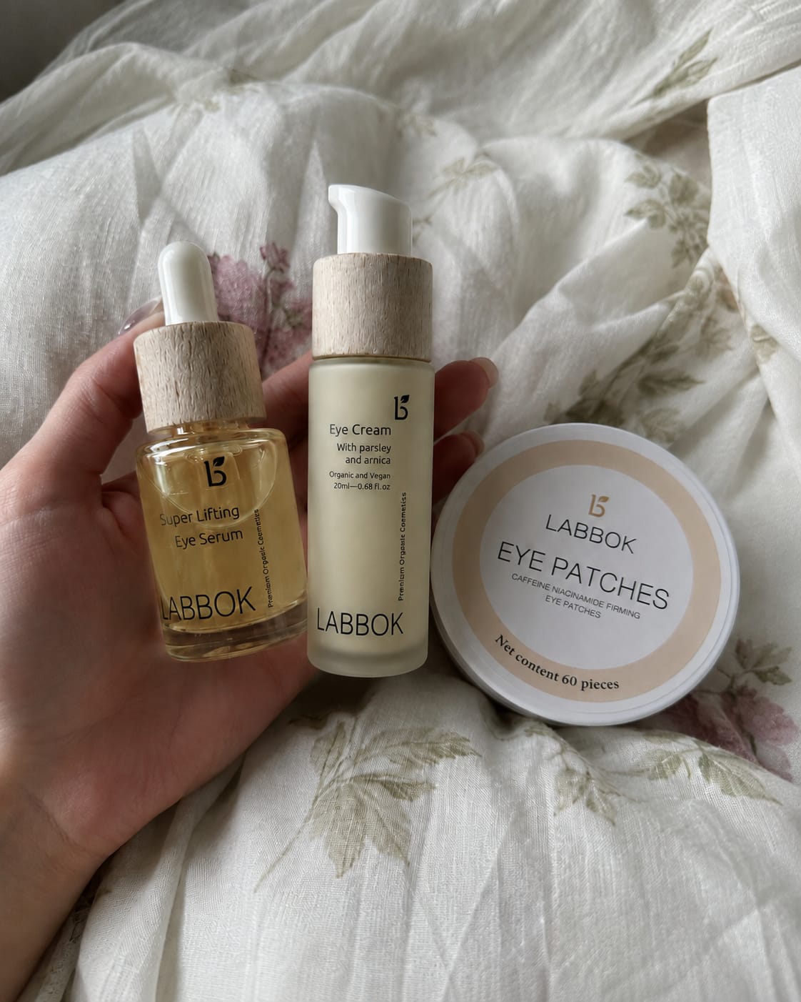 Customer photo review of Σύστημα Περιποίησης Ματιών Labbok - Μαύροι Κύκλοι & Ρυτίδες, Άμεση Σύσφιξη σε 30 Λεπτά