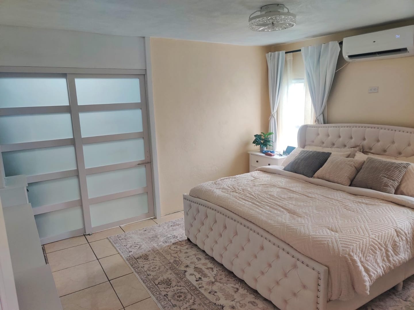 Customer photo review of TENONER White MDF 5-Lite Frosted Glass Single/Double Sliding Closet Door for Bedroom, Closet, and Living room - Easy Assembly
