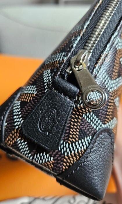 Customer photo review of Lustre Luxe Pouch