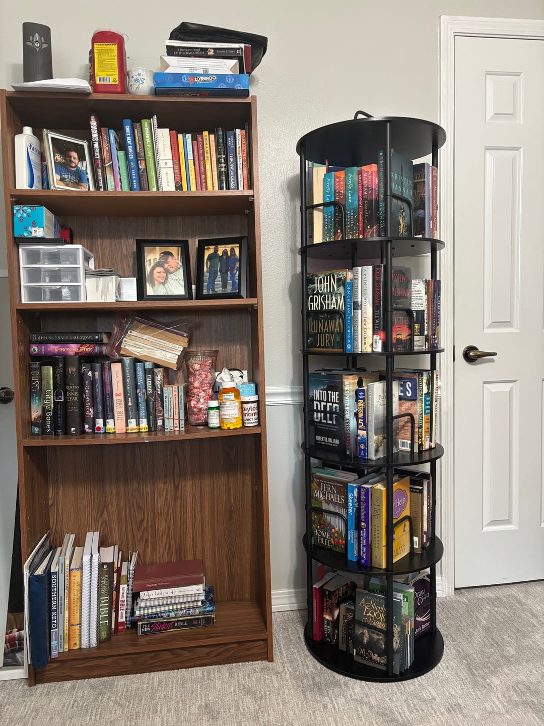 Customer photo review of Flycity 3-5 Tier Rotating Bookshelf With 360° Spinning Display