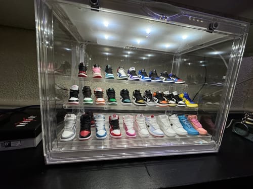 Customer photo review of AJ1 Collection | Mini Sneakers Keychain