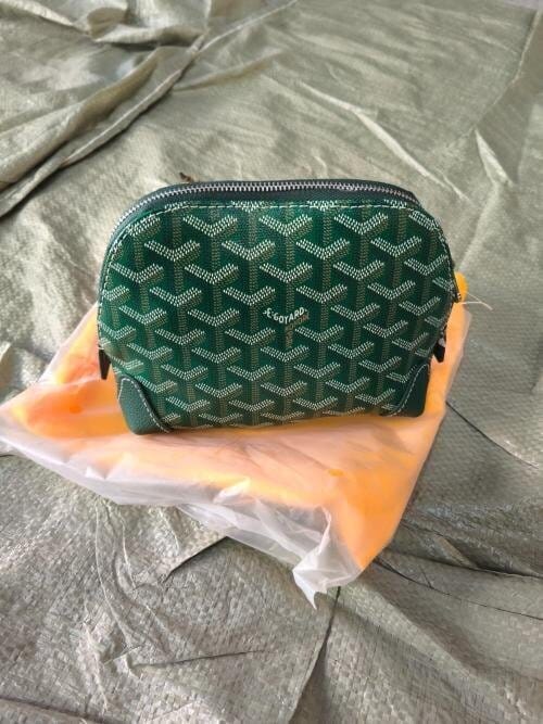 Customer photo review of Lustre Luxe Pouch