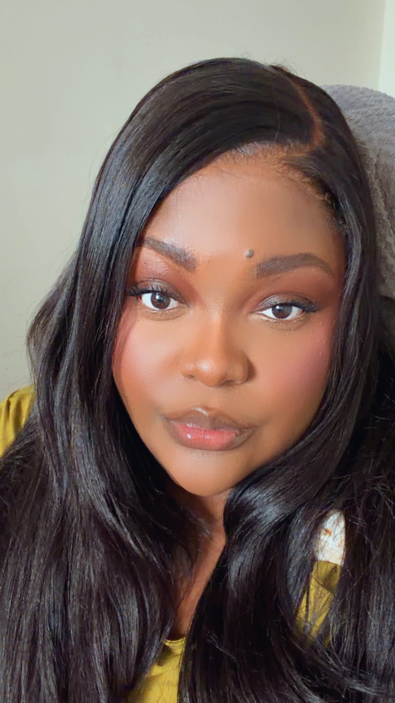 Customer photo review of Chantel - Signature Virgin - Yaki Straight - 5x5 HD - Medium