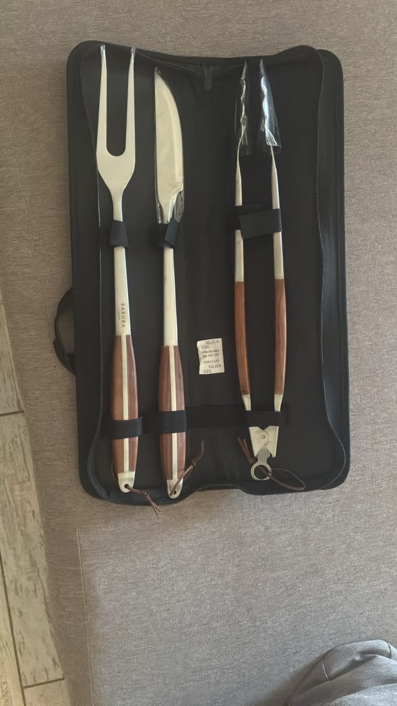 Customer photo review of Sakura Grill Master Set - Kit Parrillero De Asado Sakura 3 Piezas + Funda