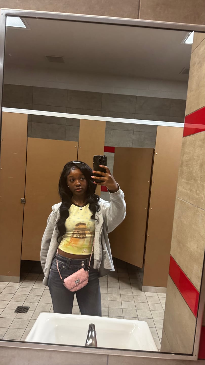 Customer photo review of Aelfric Eden Sketch Raglan Baby Tee