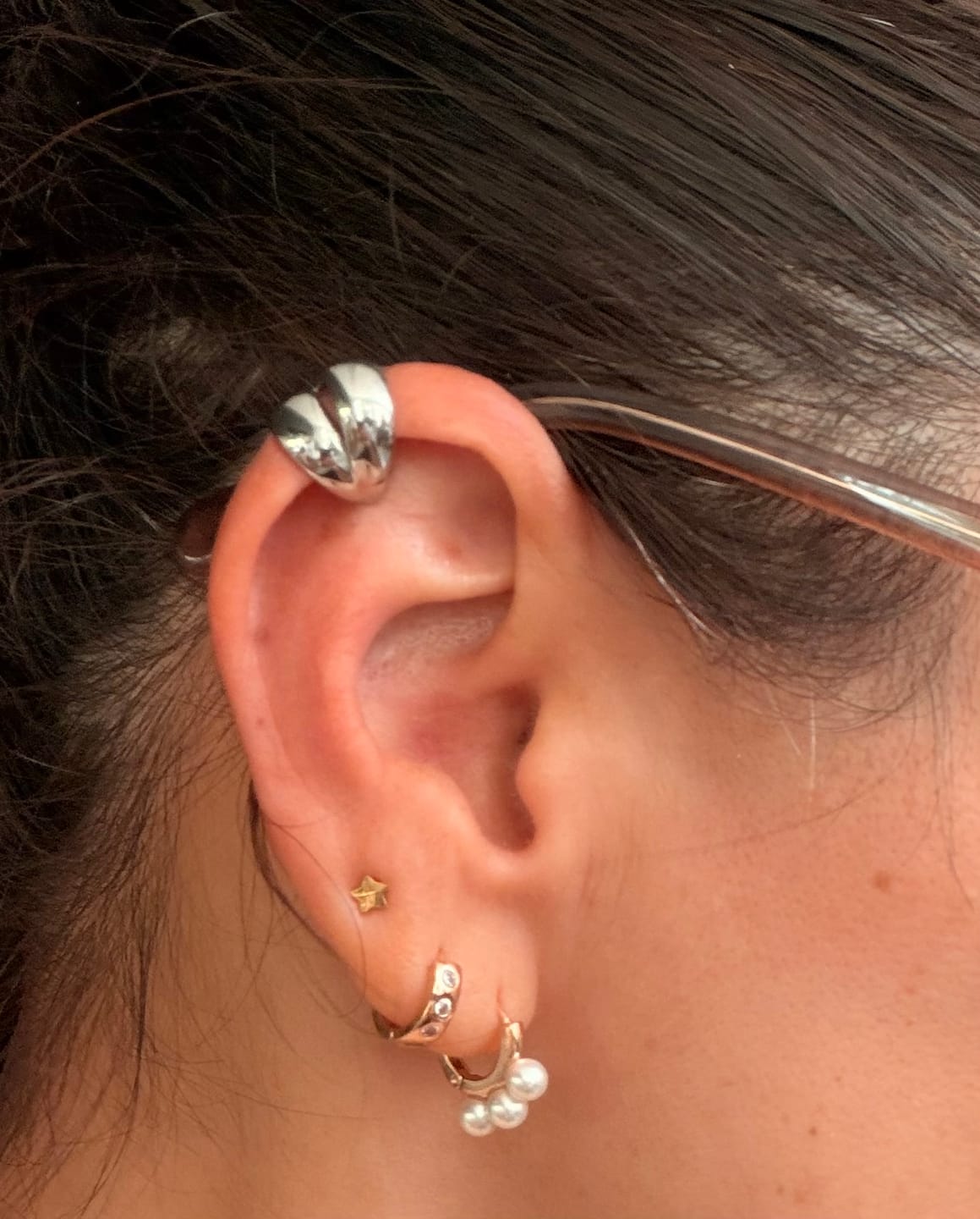 Customer photo review of Ear Cuff Isola Plata