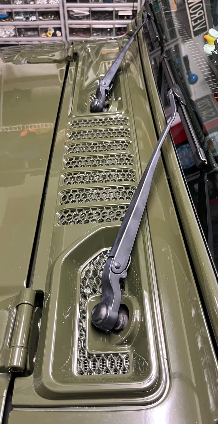 Customer photo review of Cowl Wiper Panel Painted OE Color (Fits JL/JT 2018-2026)