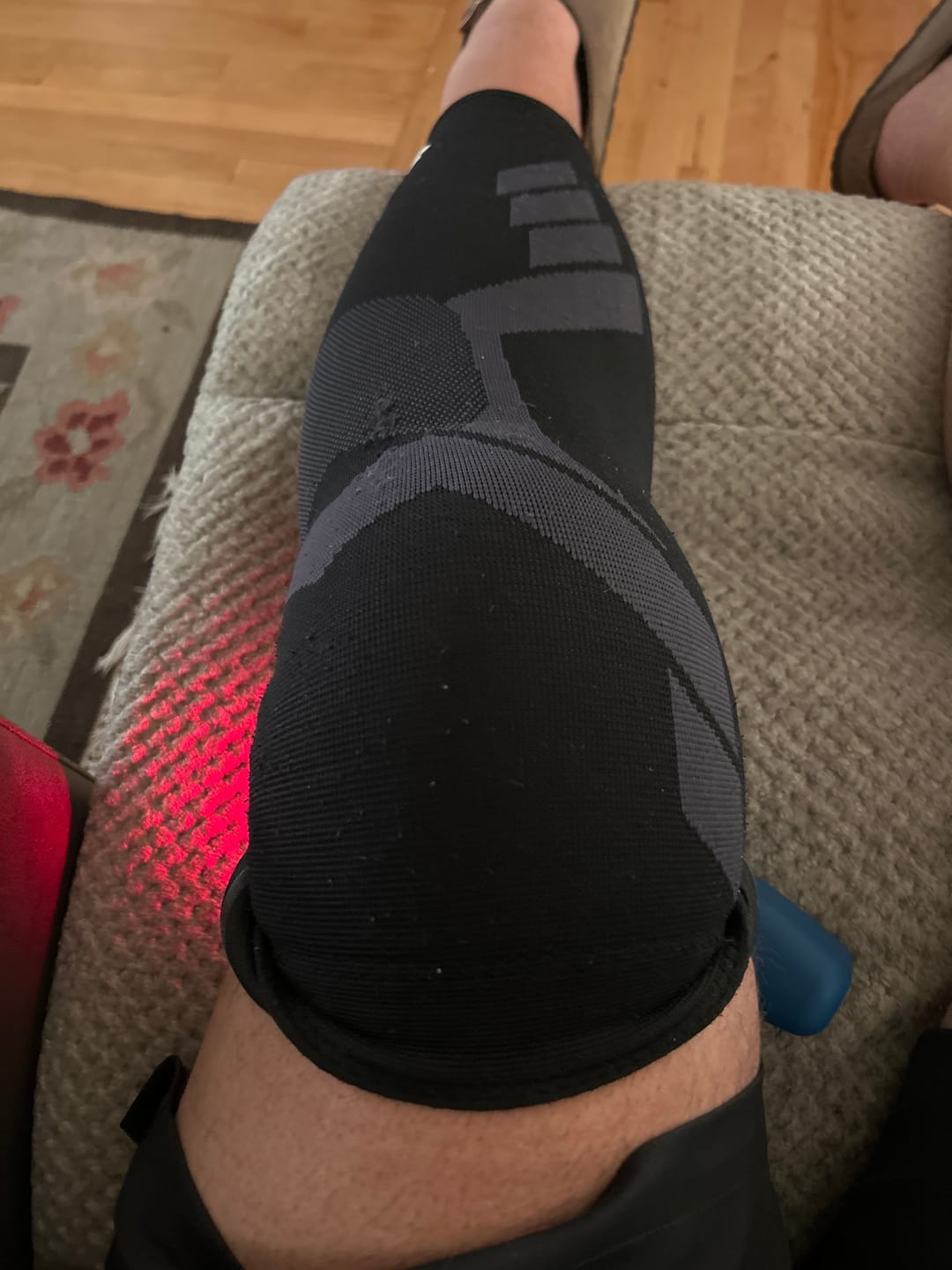 Customer photo review of Compression Sleeves V2 for Knees and Legs