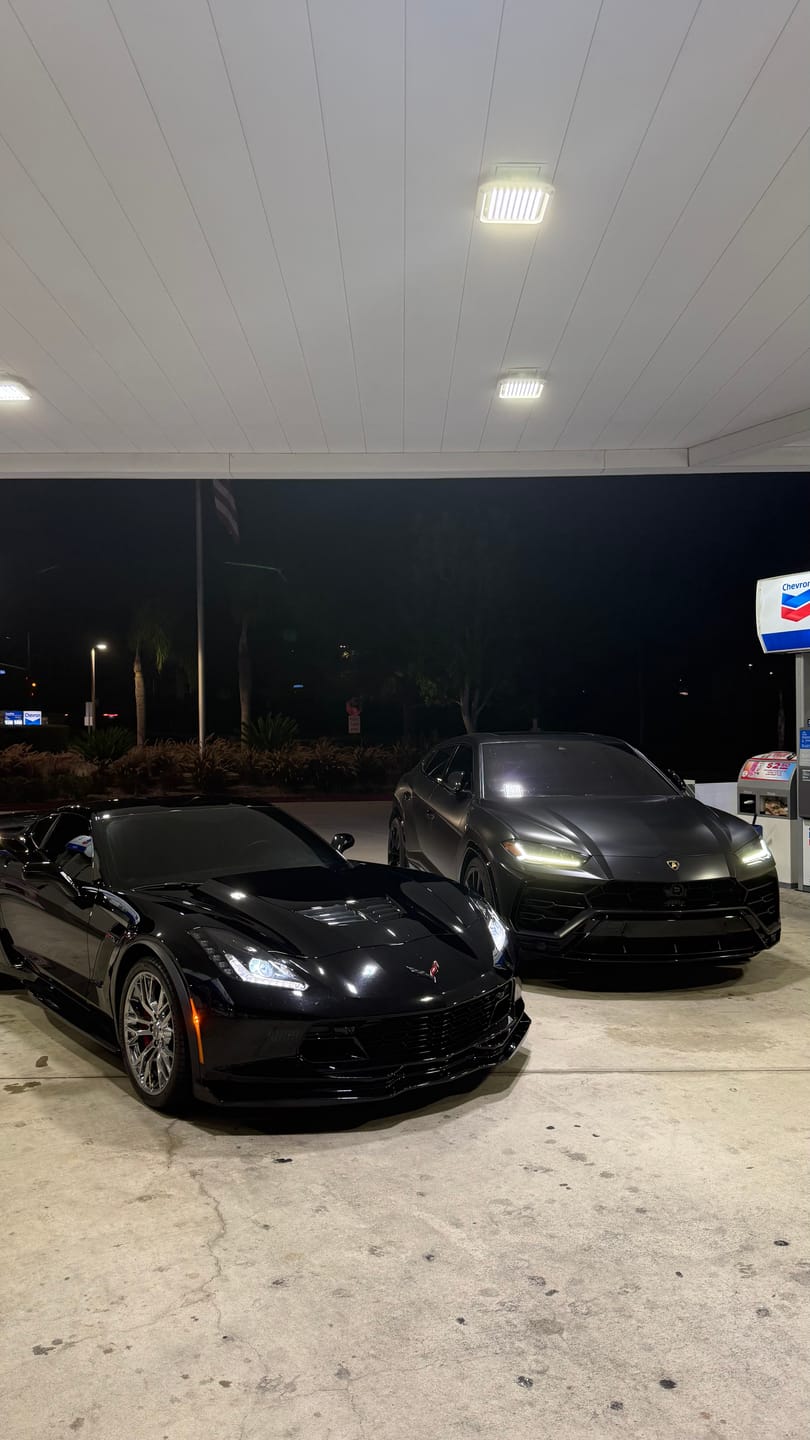 Customer photo review of Chevrolet Corvette C7 Stage 2 Front Splitter With Side End Caps
