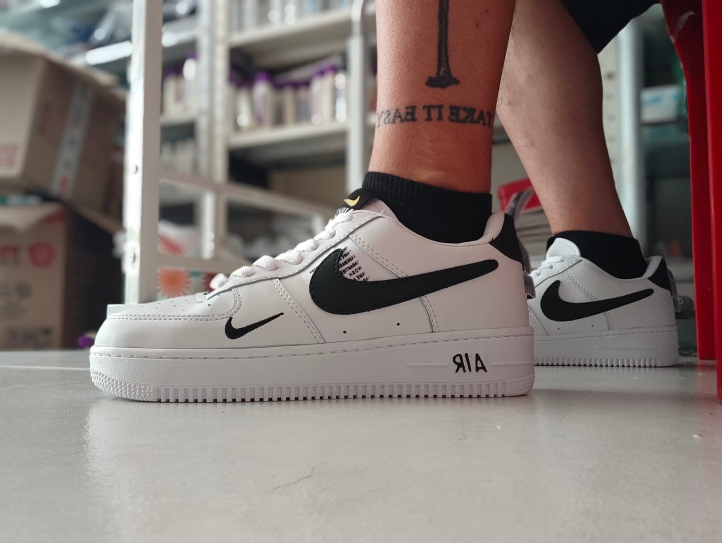 Customer photo review of AF1 LEGEND - BLANCO