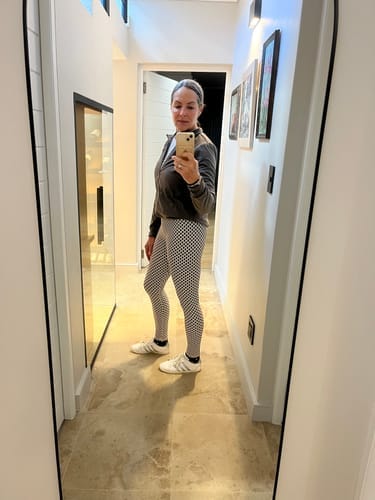 Customer photo review of LIMITED EDITION: Truffle Butter Leggings
