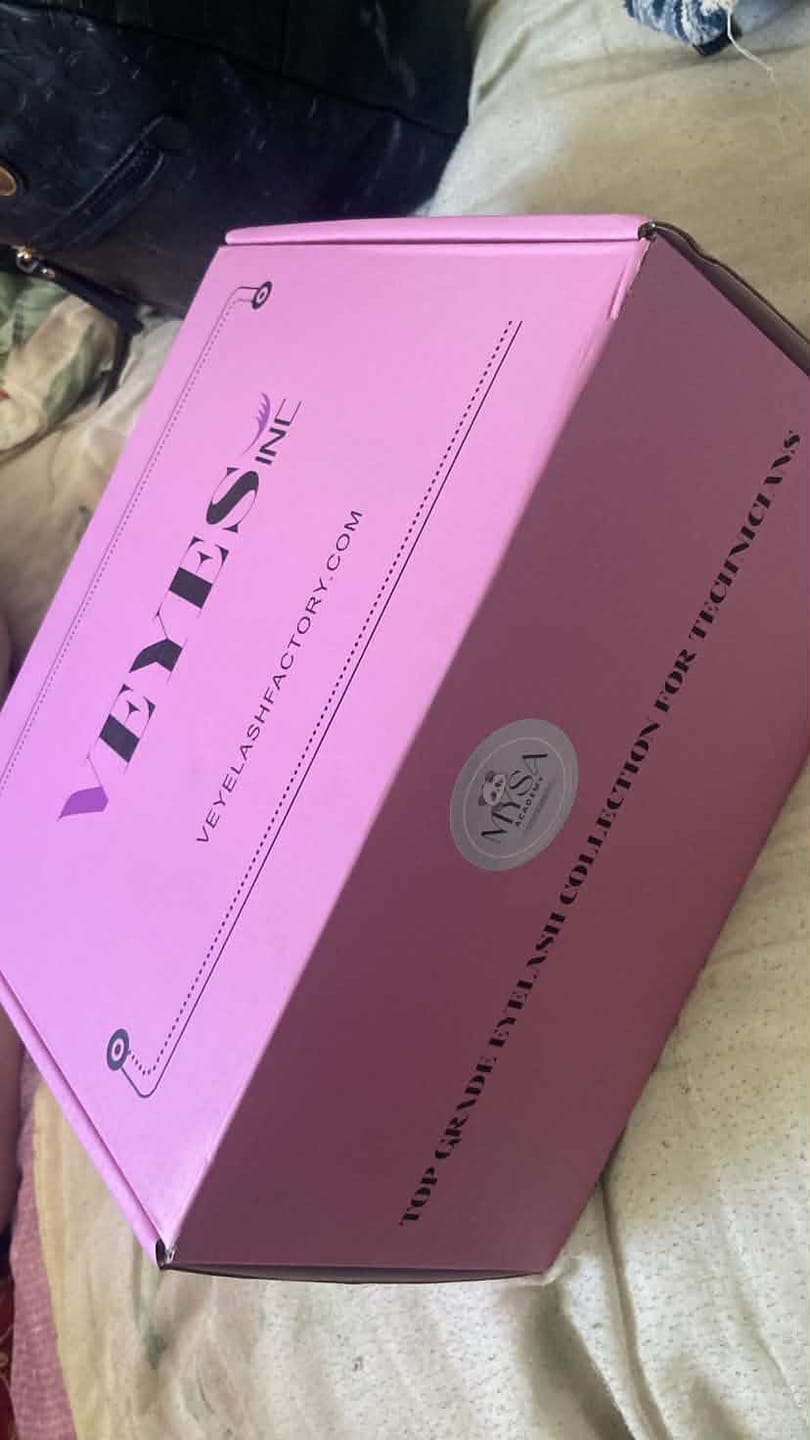 Customer photo review of Mysa Beauty Lash Kit