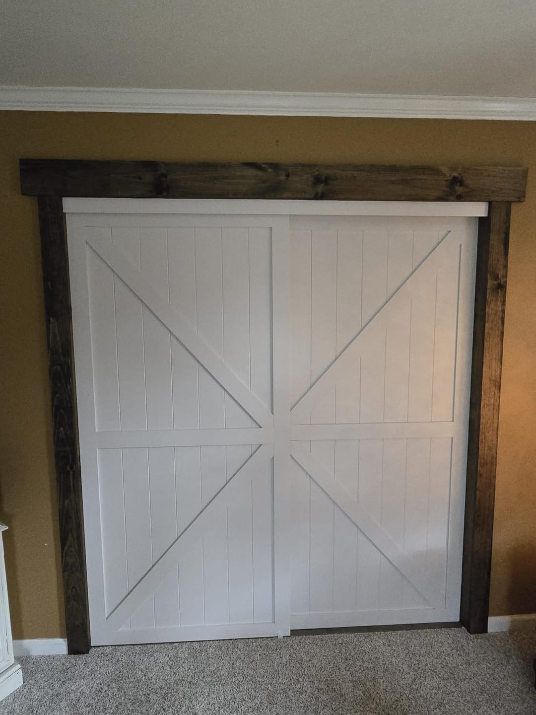 Customer photo review of TENONER White MDF K-Shape Sliding Closet Door for Bedroom, Pantry - Space-Saving, Smooth and Quiet Operation