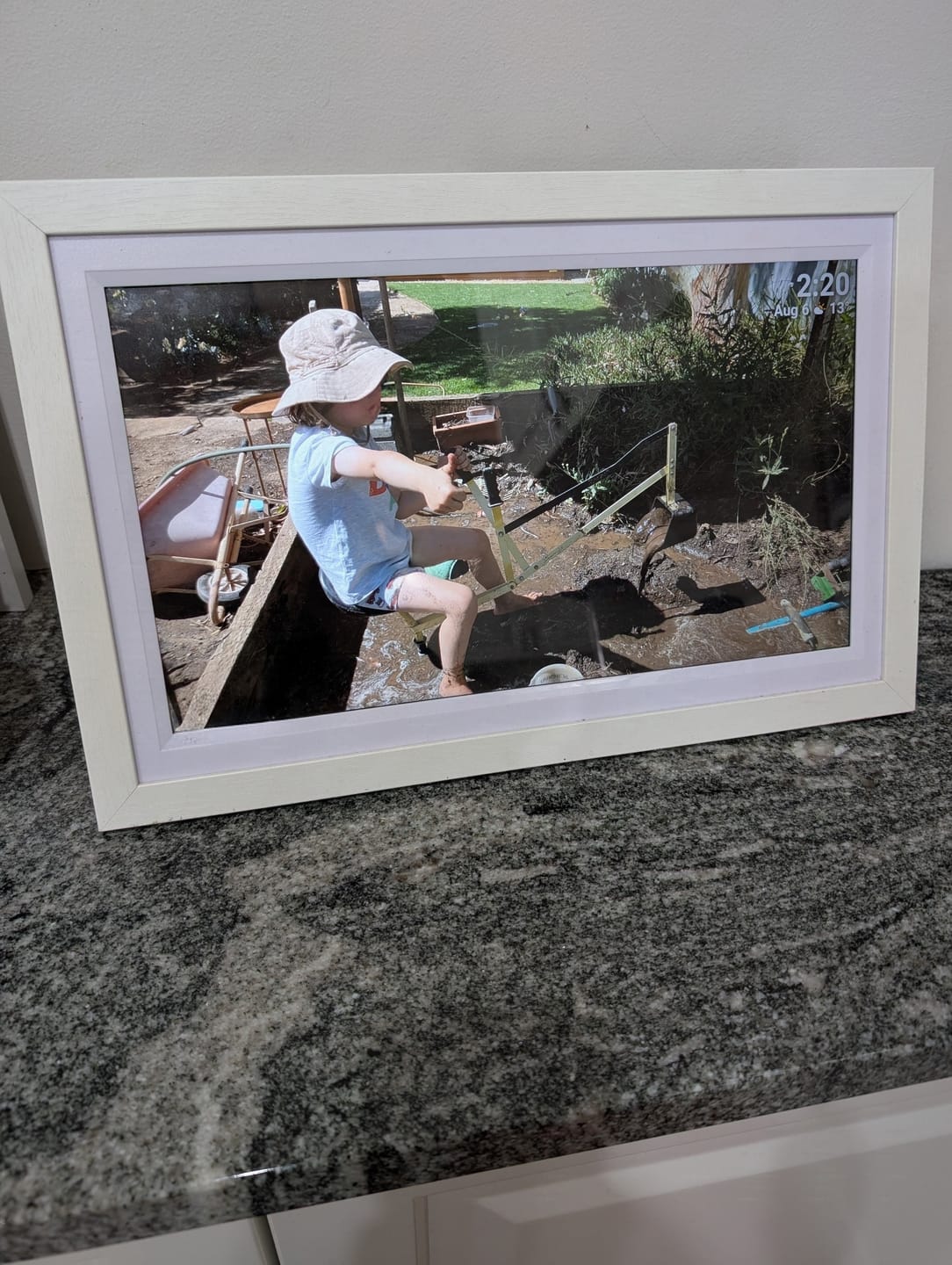 Customer photo review of Digital Photo Frame