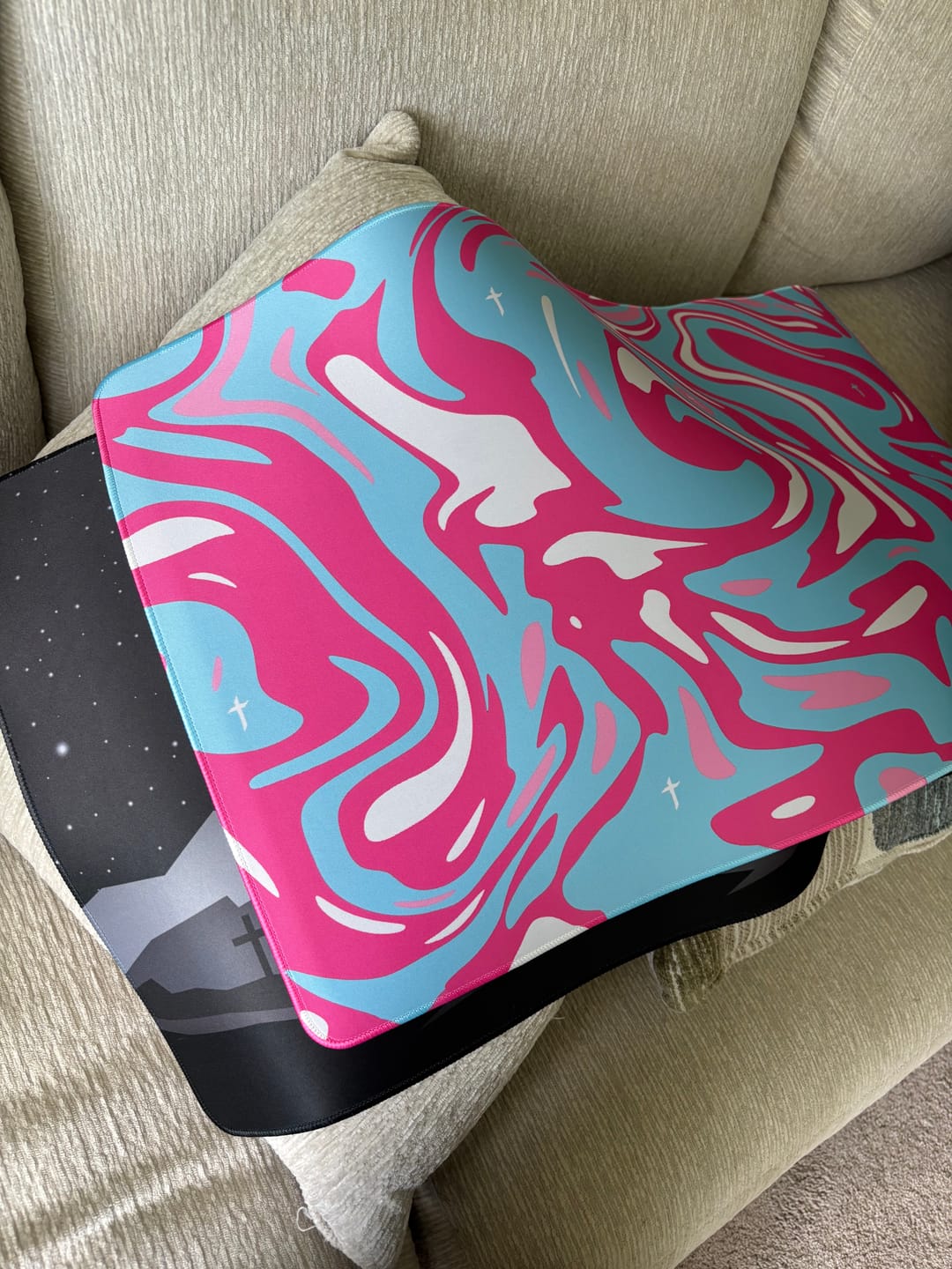 Customer photo review of Liquid Miami Mousepad