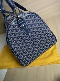 Customer photo review of Aventra Luxe Duffle