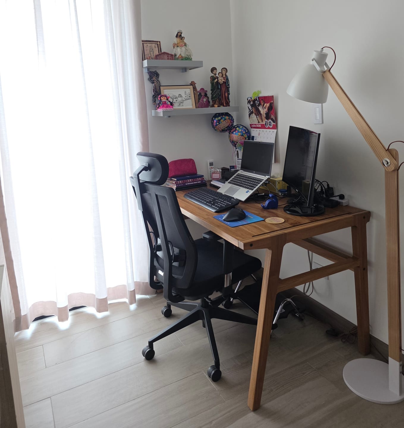Customer photo review of Nazarel Desk